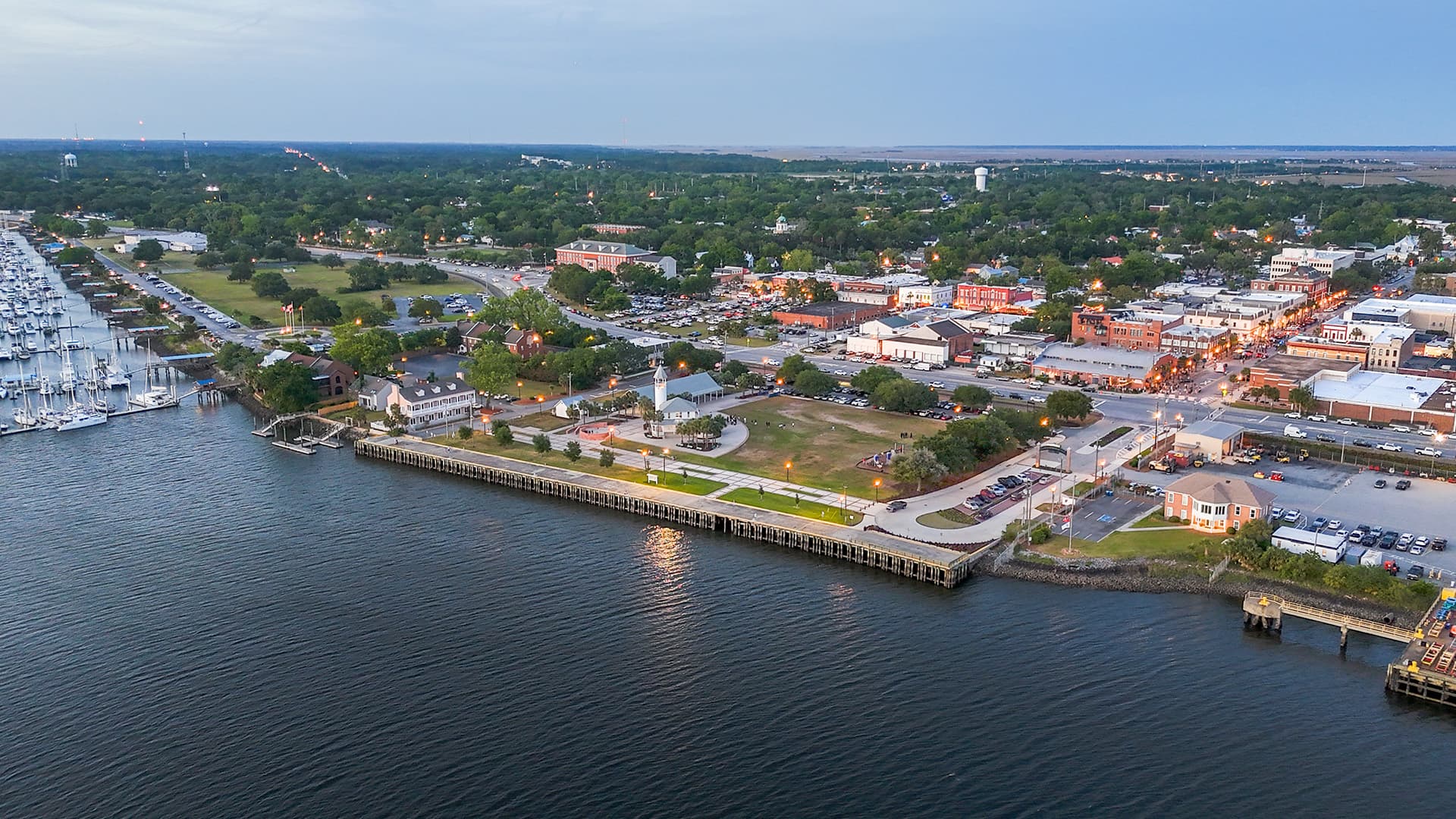 Aerial view of historic downtown Brunswick, Georgia — Glynn County.